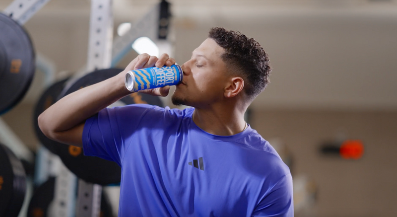 Mahomes Enters Camp With New Haircut, More Caffeine